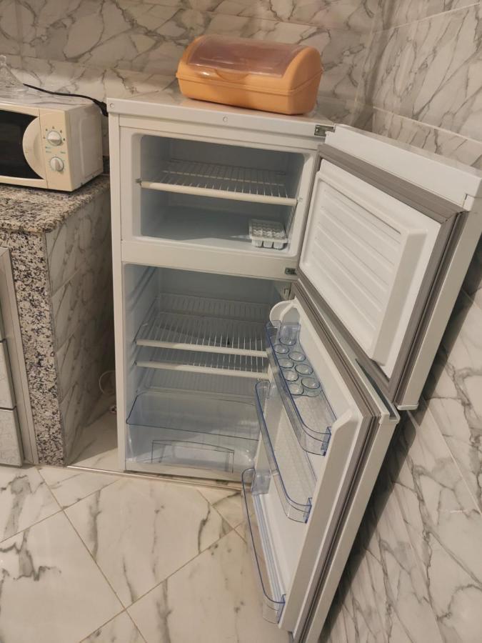 Studio Neuf Proprete Et Hygiene Irreprochable Proche Des Bus Ctm - 4 Em Etage Face Terrasse タンジェ エクステリア 写真